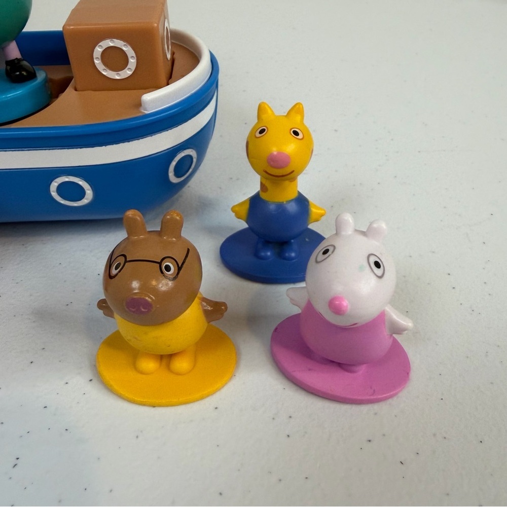 Peppa Pig Boat Playset Figures Daddy Pig Peppa Zoe Zebra Danny Dog Kids Toy Lot - Picture 2 of 5